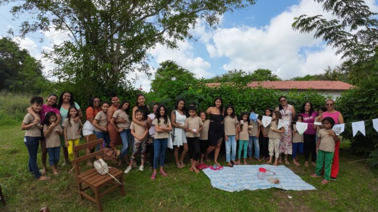 No dia 27 de junho a Casa da Criança e Lar Nazaré em Itaitinga, recebeu com muito carinho as mães e responsáveis das crianças assistidas pela instituição.